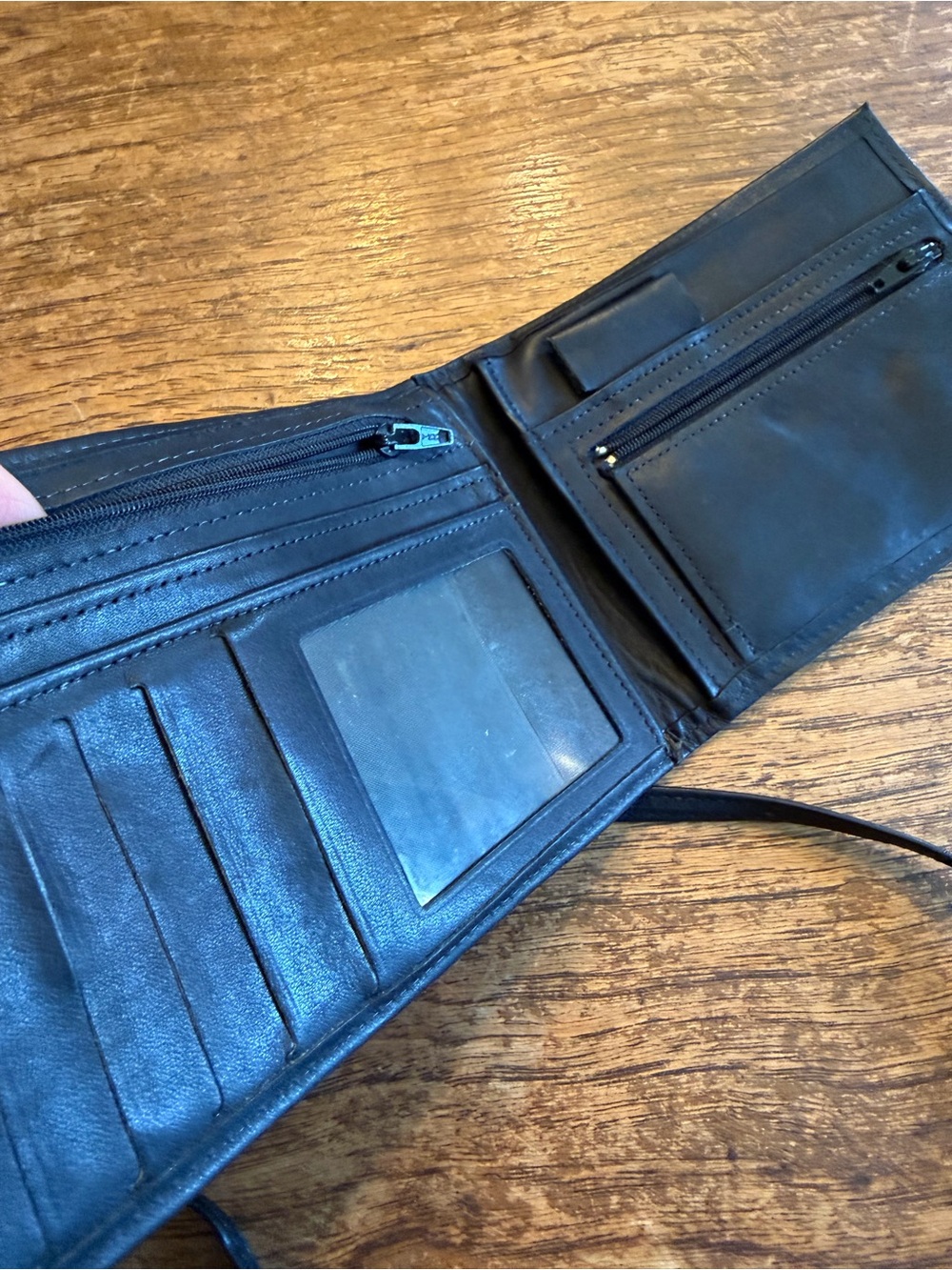 Rolfs Black Leather MACRO BAG wallet - Picture 5 of 10